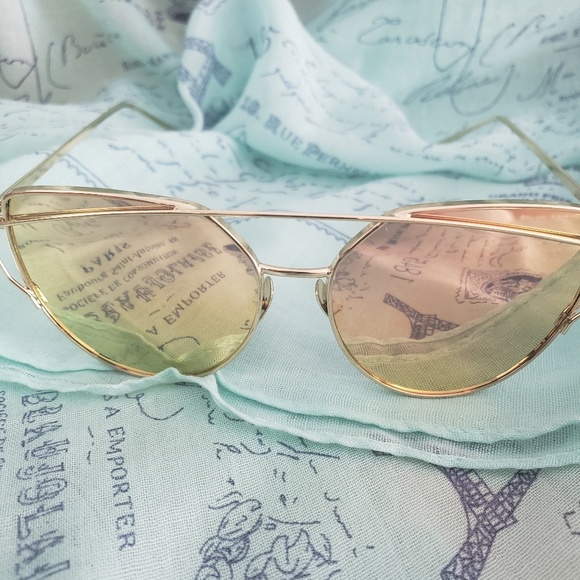 Rose colored cat eye sunglasses - Picture 2 of 3